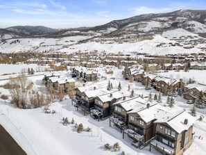 Exterior - Modern Mountain Retreat (Silverthorne)