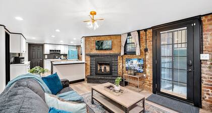 Garden Level Apt in Heart of Den