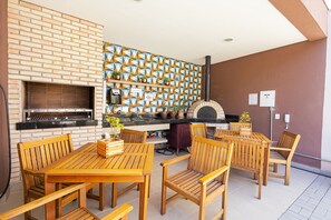 Outdoor dining - Vossa Bossa Mobi One (São Paulo)