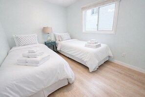 2 bedrooms, WiFi, bed sheets