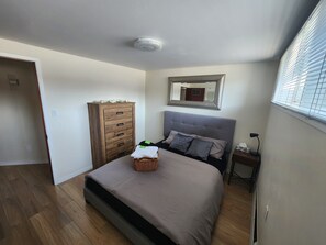 1 室のベッドルーム、アイロン / アイロン台、WiFi、ベッドシーツ