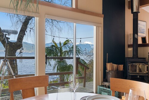 Waterfront Property  With A Breathtaking View