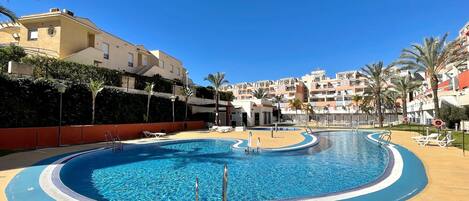 Leilighet | Basseng | Utendørsbasseng