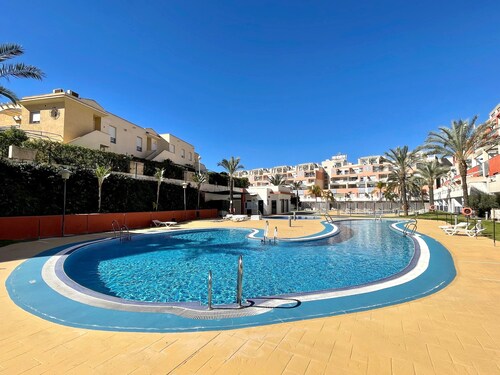 Apartment Near Beach With Pools and hot tub