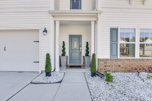 Exterior detail - 16 Mi to Dtwn Charlotte: Mt Holly Home w/ Grill (Mt Holly)