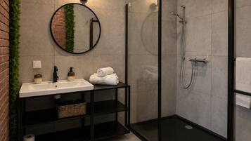 Apartment | Bathroom