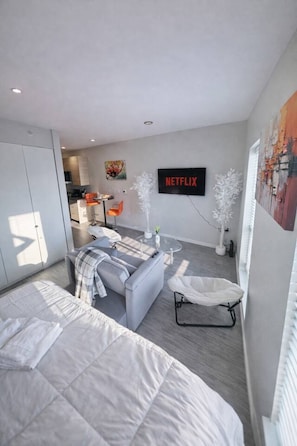1 Schlafzimmer, Bügeleisen/Bügelbrett, WLAN