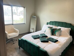 1 chambre, bureau, fer et planche à repasser, Wi-Fi