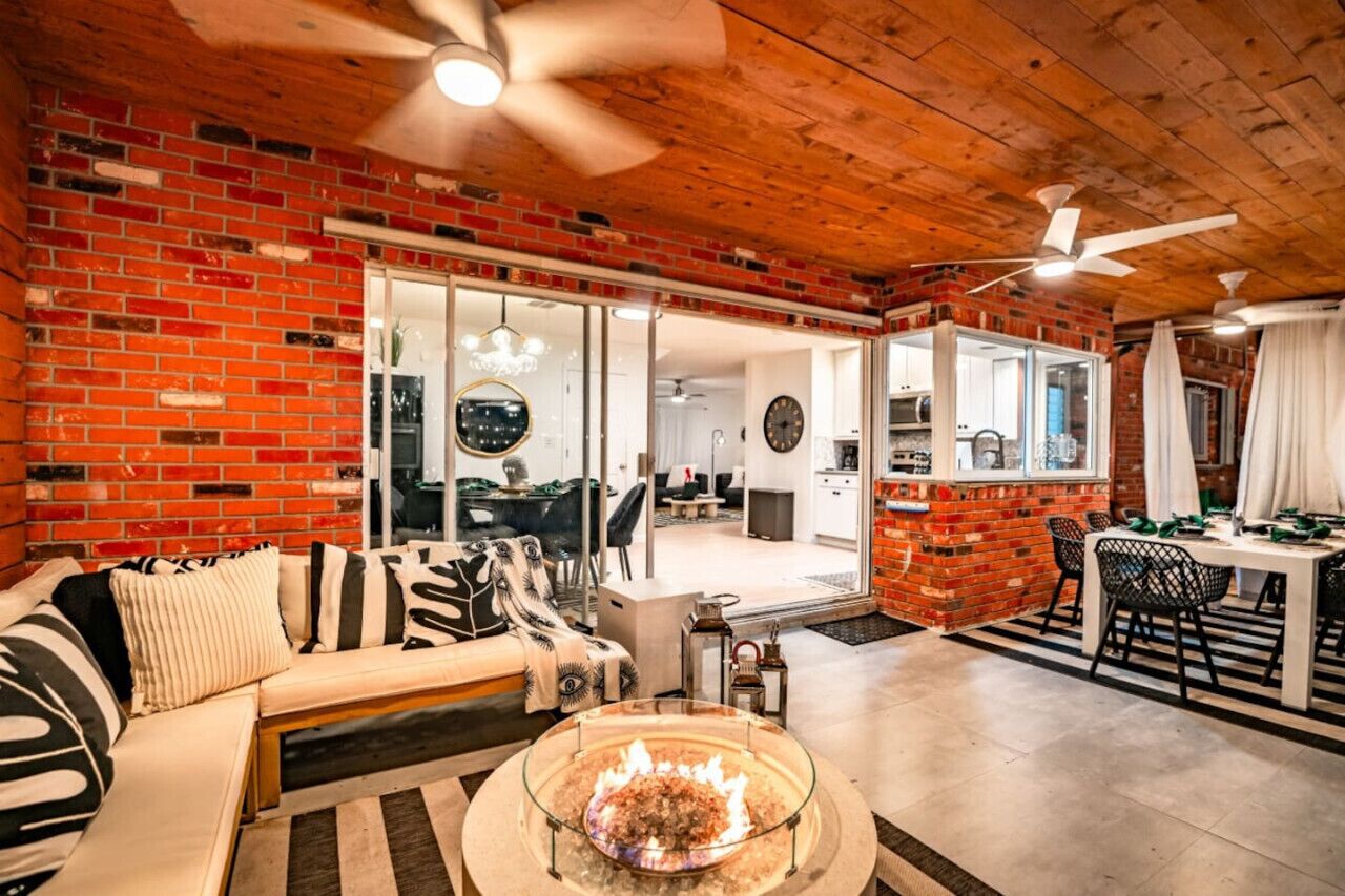 TV, fireplace, video games, stereo