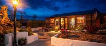 The Hideaway Muff - Shore House and 4 Eco Pods
