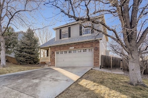 Exterior - Adorable home, close to Boulder and Denver (Westminster)
