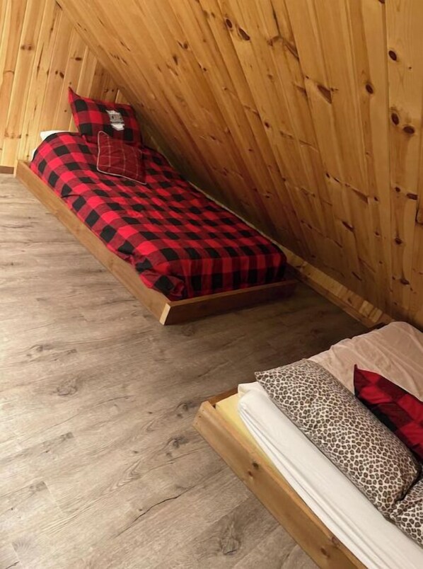 3 bedrooms, WiFi, bed sheets