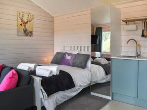 1 bedroom, free WiFi, bed sheets