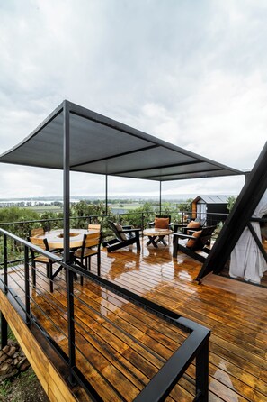 Deluxe Suite | Terrace/patio