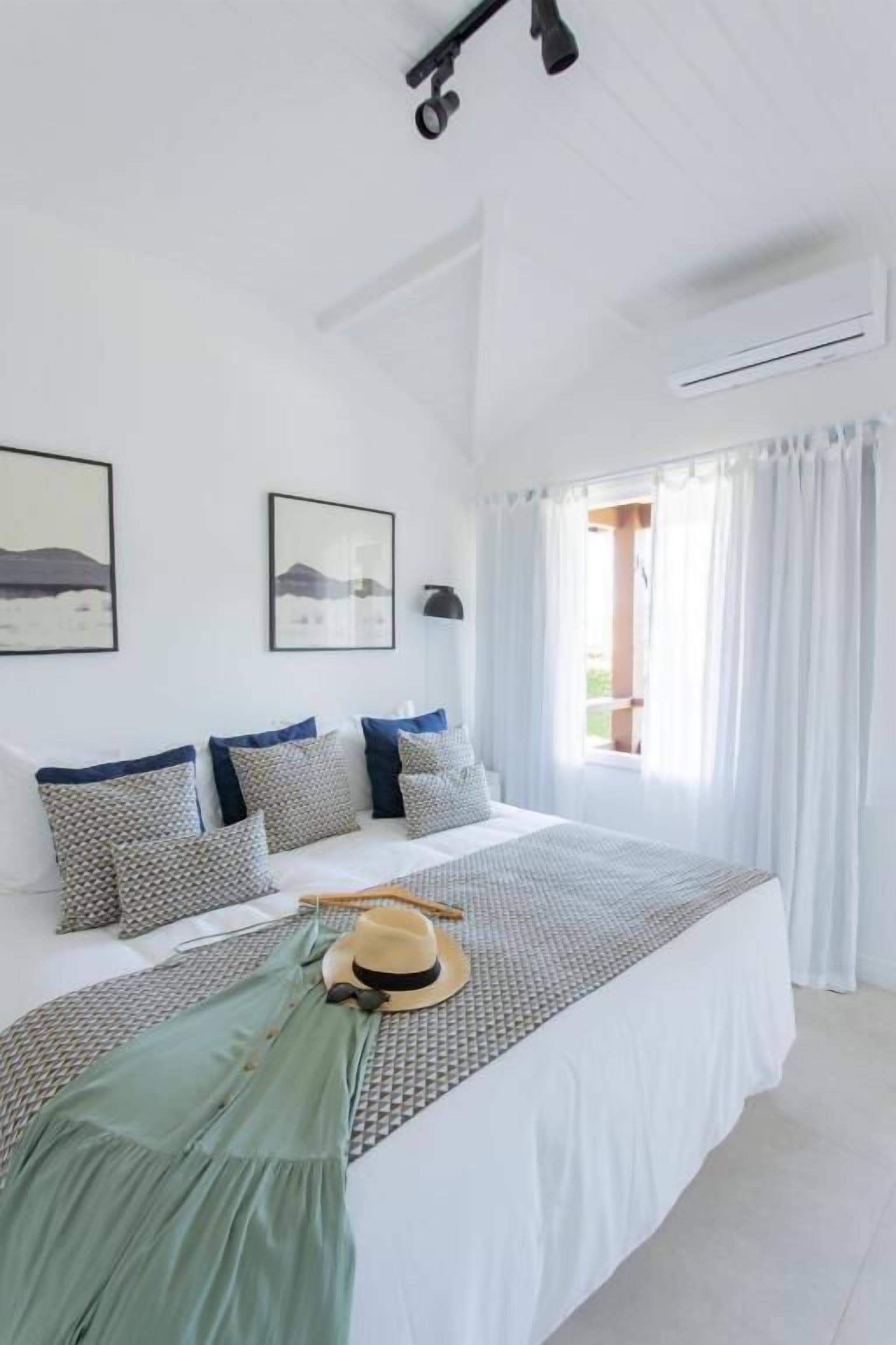 Deluxe Room | Desk, laptop workspace, soundproofing, free WiFi