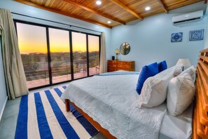 4 bedrooms, WiFi, bed sheets