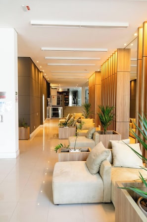 Lobby sitting area - Flat Vip 5 Estrelas (Cotia)