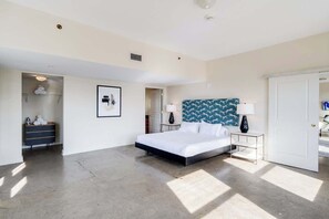 1 chambre, fer et planche à repasser, Wi-Fi, literie fournie