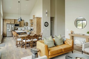 Smart-tv och eldstad