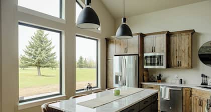 NEW charming 3 bedroom cottage nestled on the scenic Red Lodge Golf Course