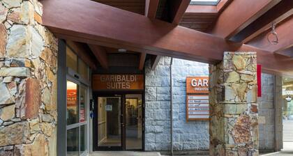 Black Tusk | Top Floor + Best Location + Mtn Views