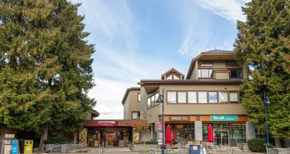 Black Tusk | Top Floor + Best Location + Mtn Views