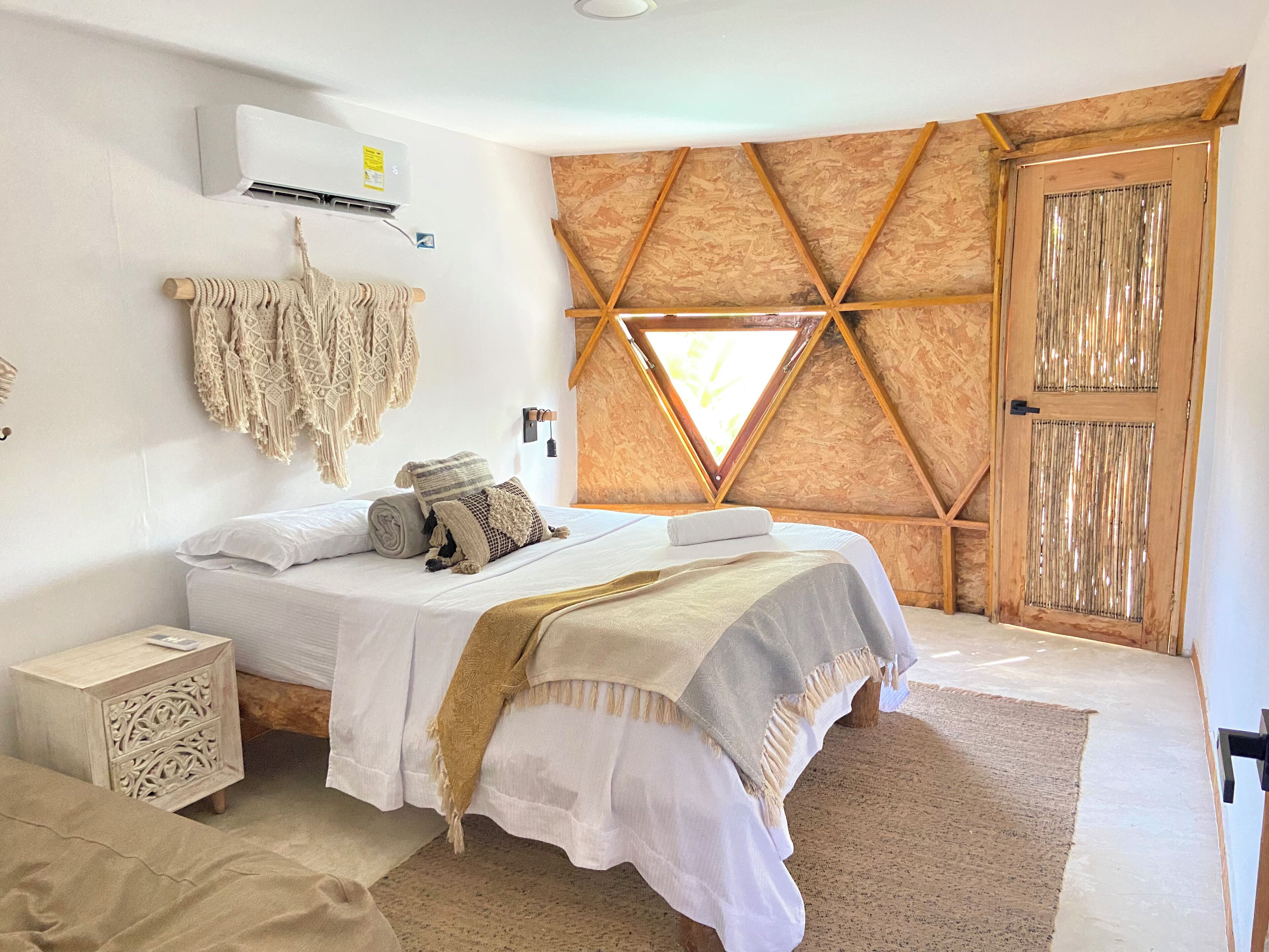 5 makuuhuonetta, ilmainen Wi-Fi