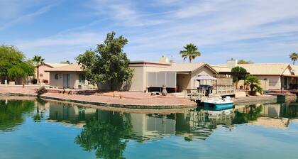 20% monthly discount off the listed price for 30 days or more during off season.