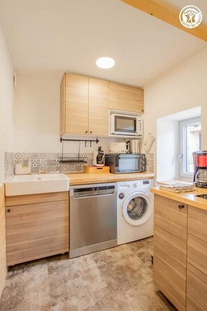 Microwave, oven, dishwasher