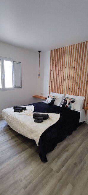 3 bedrooms, WiFi, bed sheets