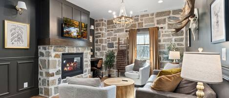 TV connectée, cheminée