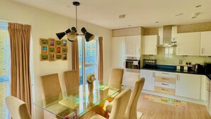 Dining - The Mirrored House (Whole Flat) (Darford)
