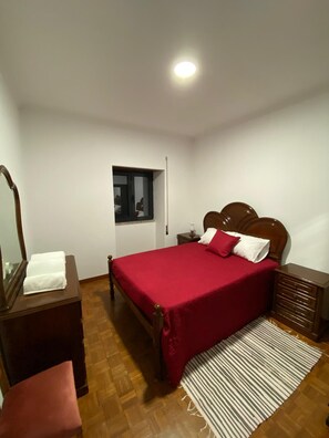 5 chambres, draps fournis