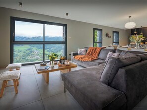 TV, fireplace, video games, stereo - Chalet Confidentiel - secluded stay mountain & valley views - OVO Network (Grand-Aigueblanche)