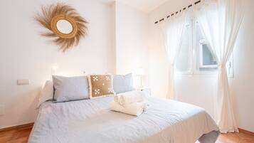 3 bedrooms, iron/ironing board, free WiFi, bed sheets