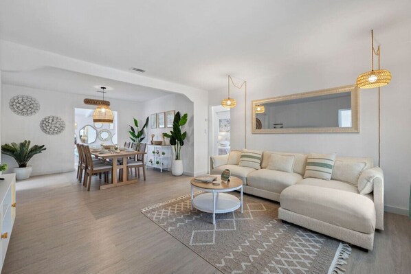 Smart TV, books, offices