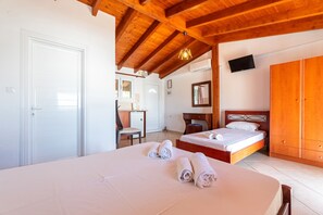 1 bedroom, free WiFi, bed sheets