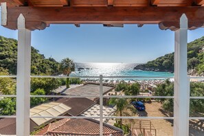 Property grounds - Studio Apartment 'Alex Bar Apartment 8' with Sea View, Wi-Fi and Air Conditioning (Parga)