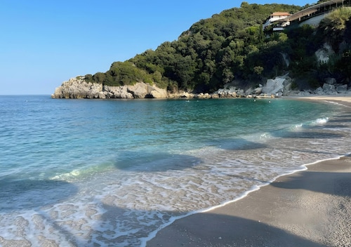 Studio Apartment 'Alex Bar Apartment 8' with Sea View, Wi-Fi and Air Conditioning