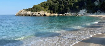 Studio Apartment 'Alex Bar Apartment 8' with Sea View, Wi-Fi and Air Conditioning