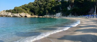 Studio Apartment 'Alex Bar Apartment 8' with Sea View, Wi-Fi and Air Conditioning