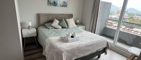 1 bedroom, desk, iron/ironing board, free WiFi