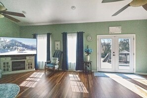 Interior - Yarnell Place West Knoxville 3 Bedroom 2. 5 bath (Knoxville)