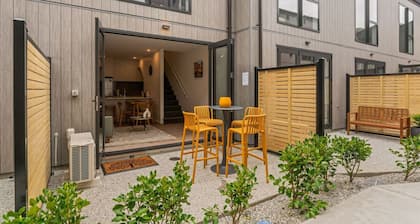 Coronet Escape | Townhouse
