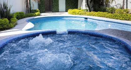 Luxurious Getaway w Private Pool Garden