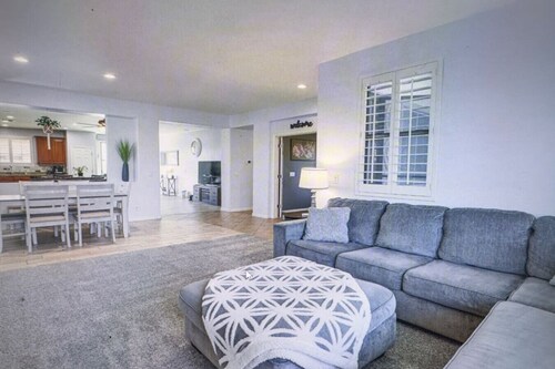 Heated Private Pool • BBQ • Pet/Kid Friendly •  Playground