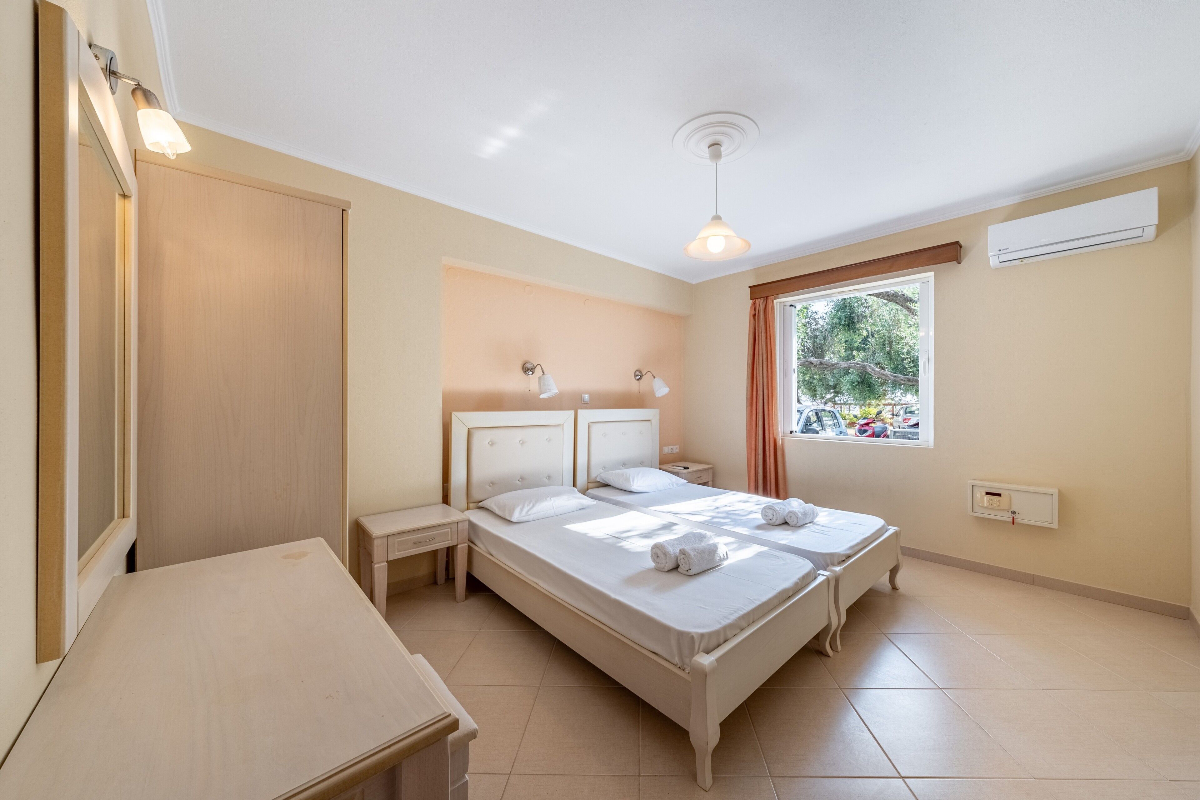 1 bedroom, free WiFi, bed sheets
