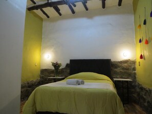 1 bedroom, WiFi, bed sheets