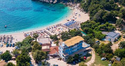 Studio Apartment 'Alex Bar Apartment 10' with Sea View, Wi-Fi and Air Conditioning