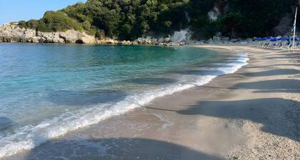 Studio Apartment 'Alex Bar Apartment 10' with Sea View, Wi-Fi and Air Conditioning